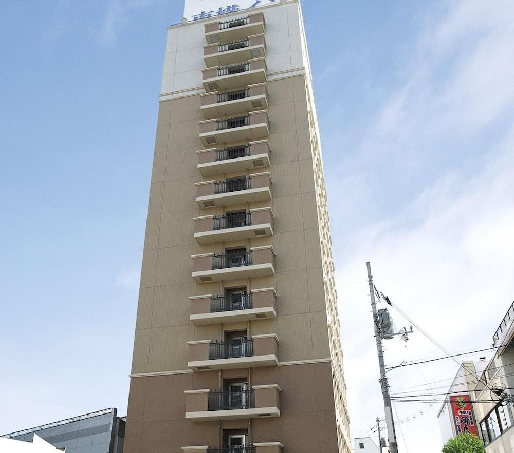 Toyoko Inn Okayama Eki Nishi Guchi Hiroba Exterior foto